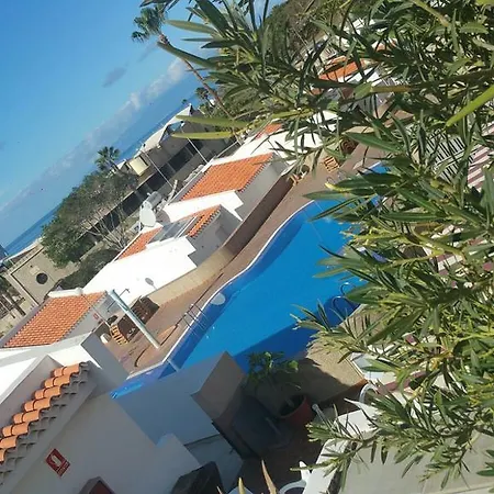 Sunny Terrace - Island Village